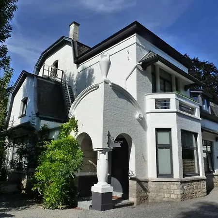 Casa vacanze Luxury Mansion In Hasti Re Par Del With Swimming Pool
