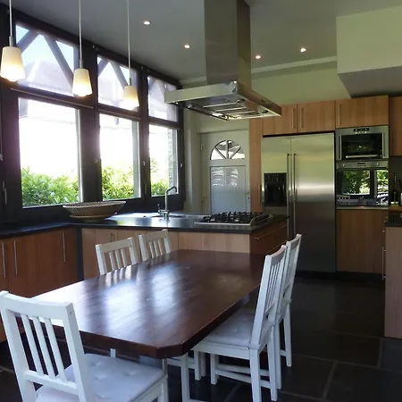 Casa vacanze Luxury Mansion In Hasti Re Par Del With Swimming Pool *